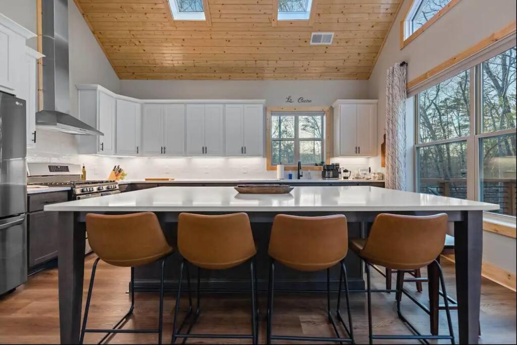 Peaceful Modern Chalet In Ellijay Eksteriør bilde